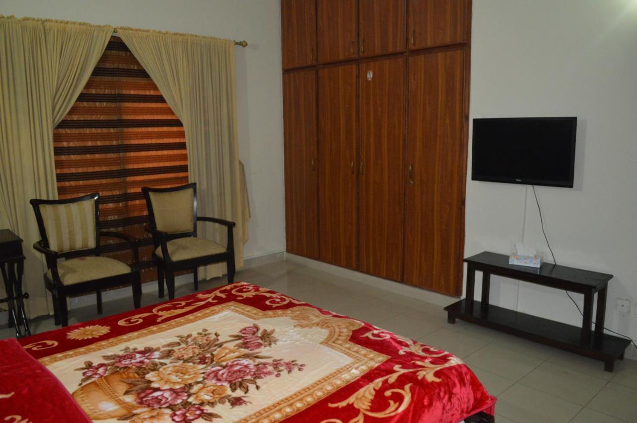 Royal Manor F-10 Bed & Breakfast Islamabad Luaran gambar