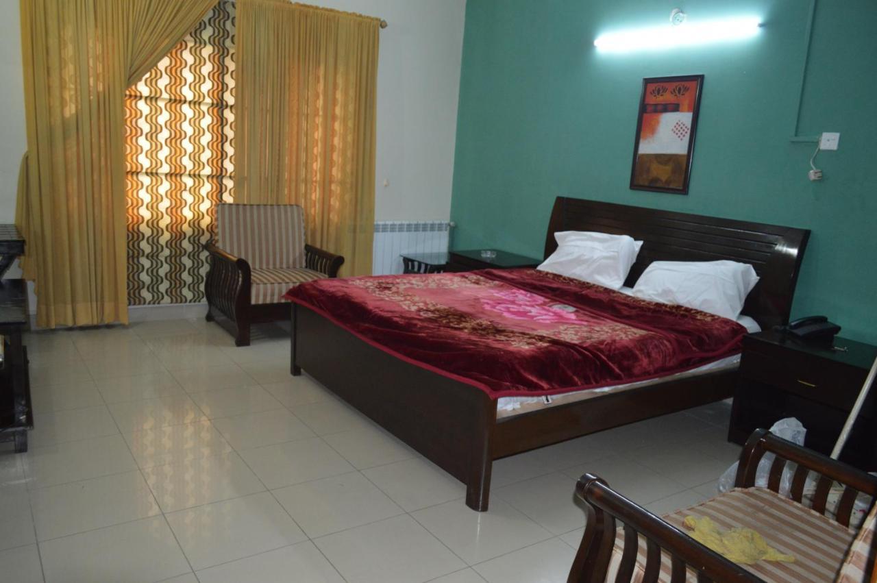 Royal Manor F-10 Bed & Breakfast Islamabad Luaran gambar