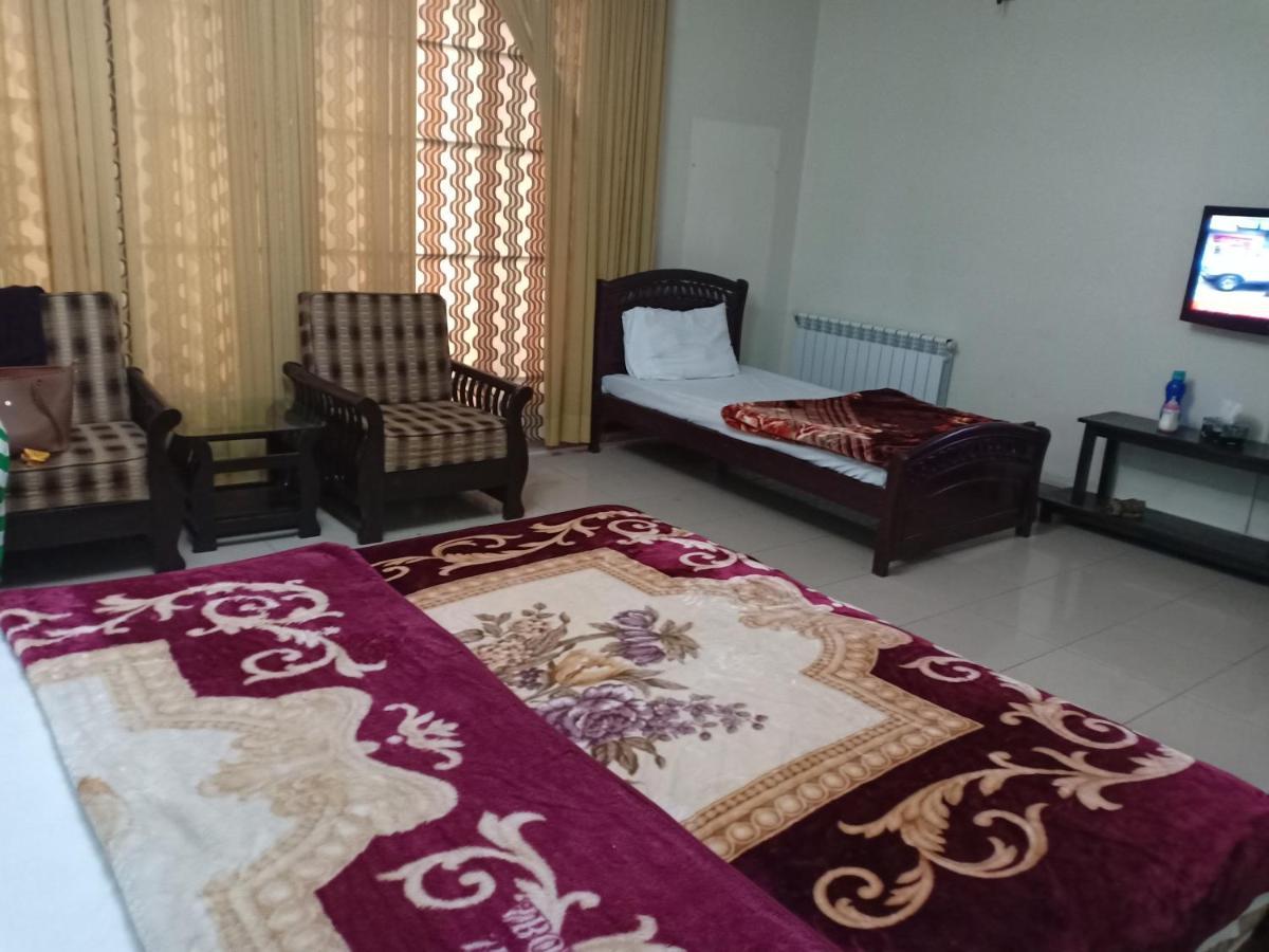 Royal Manor F-10 Bed & Breakfast Islamabad Luaran gambar
