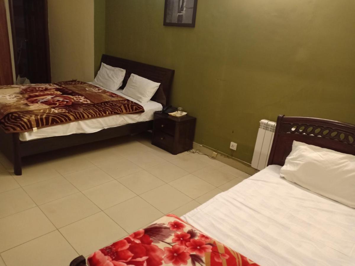 Royal Manor F-10 Bed & Breakfast Islamabad Luaran gambar