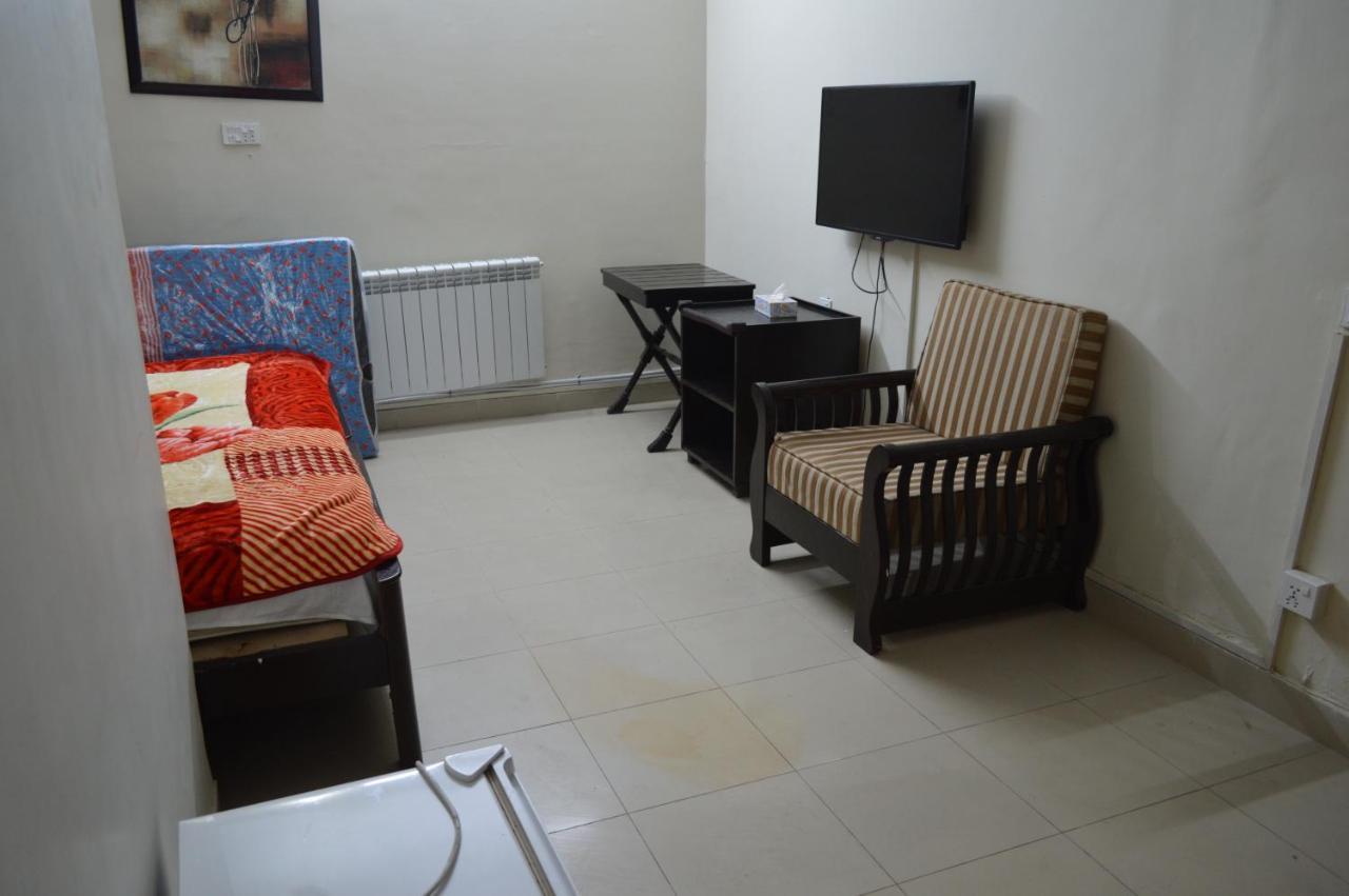 Royal Manor F-10 Bed & Breakfast Islamabad Luaran gambar