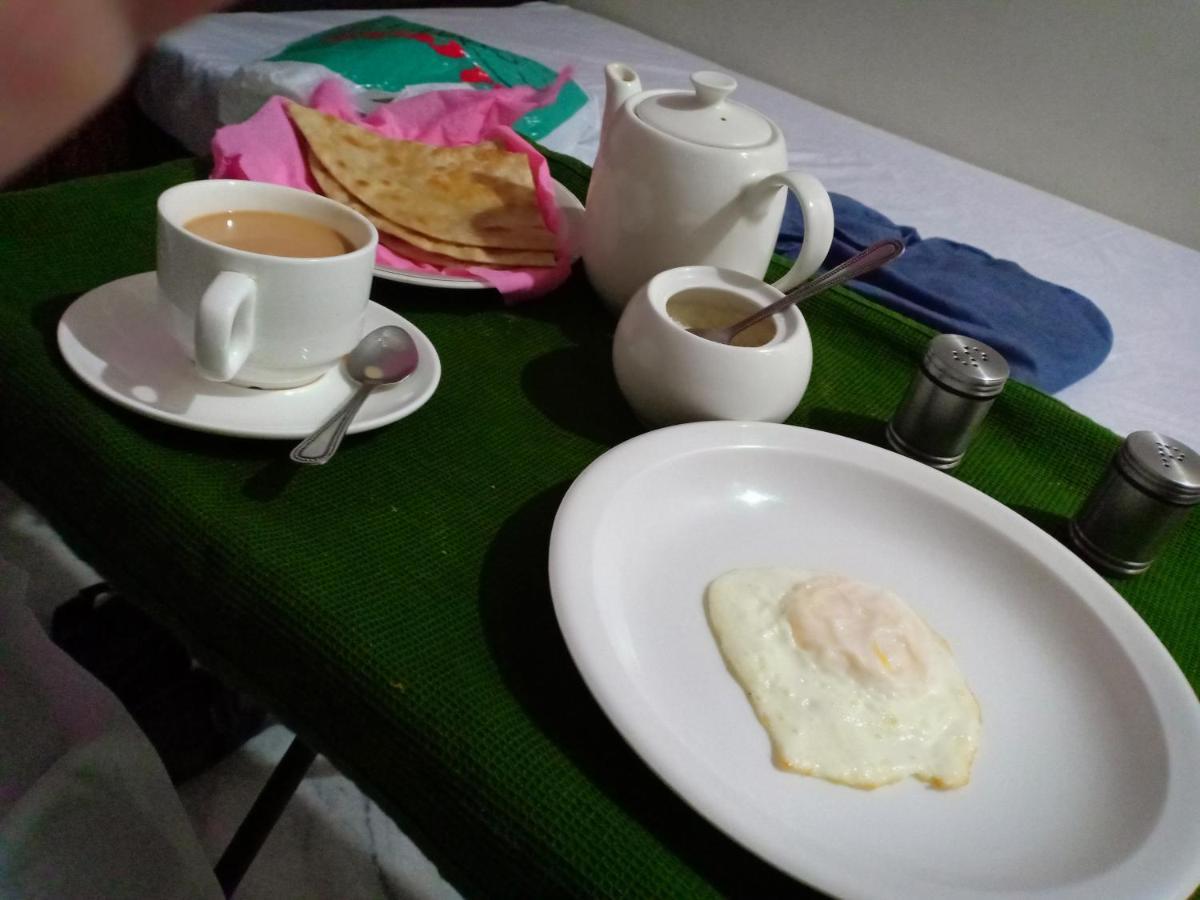 Royal Manor F-10 Bed & Breakfast Islamabad Luaran gambar
